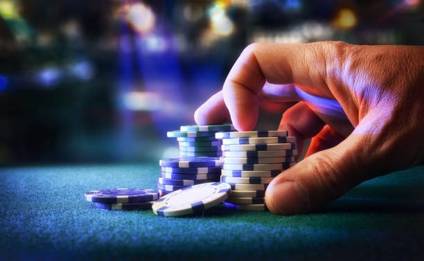 Mobile live dealer tables on a kikototo app screen